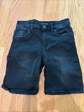 Black Zara boys shorts